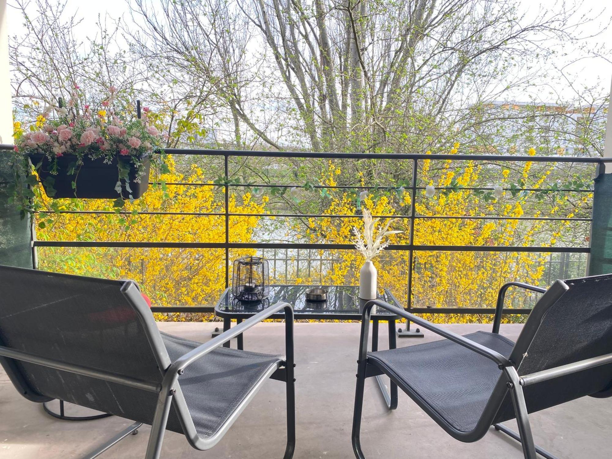 Cozy Riverfront Living, 5-Min Walk To Riverside Train Neuilly-Plaisance Exterior foto